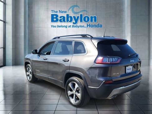 Used 2022 Jeep Cherokee Limited AWD/4WD image 4