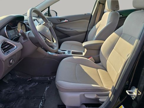 Used 2017 Chevrolet Cruze LS FWD image 18