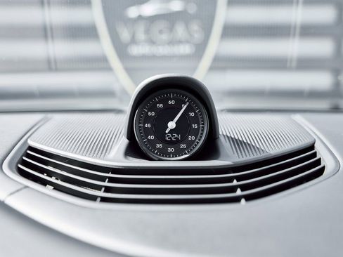 Used 2020 Porsche Taycan Turbo image 74