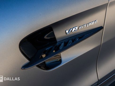 Used 2018 Mercedes-Benz AMG GT R image 7