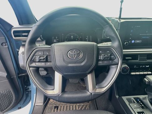 Used 2026 Toyota 4Runner SR5 AWD/4WD image 12