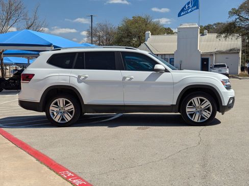 Used 2019 Volkswagen Atlas SEL image 3