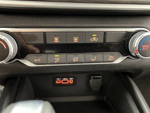 Used 2025 Nissan Altima 2.5 SV FWD image 50