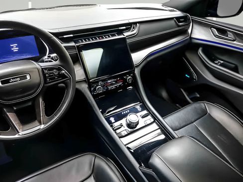 Used 2023 Jeep Grand Cherokee L Overland AWD/4WD image 15