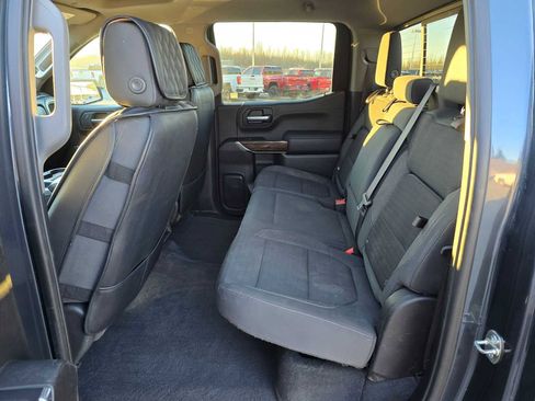 Used 2019 GMC Sierra 1500 SLE image 16