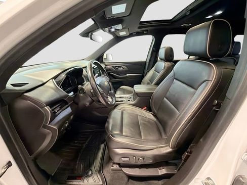 Certified 2022 Chevrolet Traverse Premier image 20