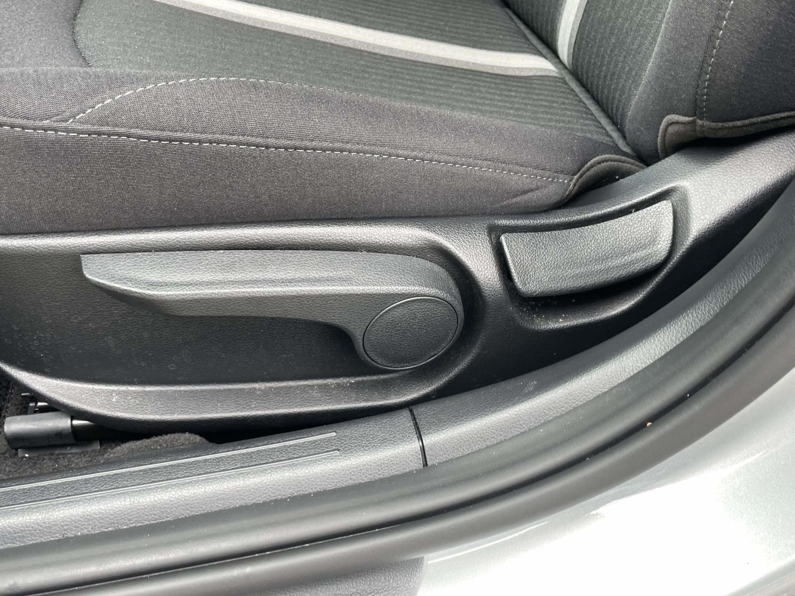 Used 2025 Hyundai Sonata SE FWD image 14