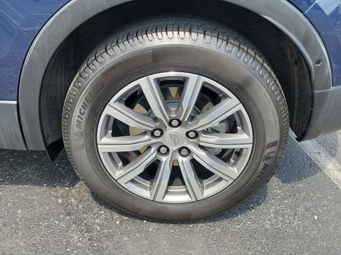 Used 2019 Cadillac XT4 Sport w/ Enhanced Visibility Package AWD/4WD image 7