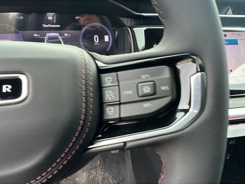 Used 2024 Jeep Wagoneer Launch Edition image 28