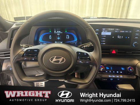 Certified 2025 Hyundai Elantra Sport FWD image 19