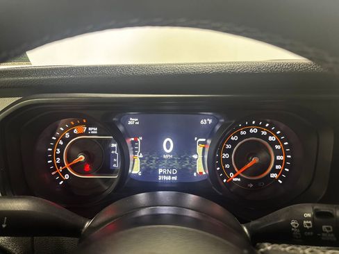 Used 2025 Jeep Wrangler Unlimited Sport AWD/4WD image 7