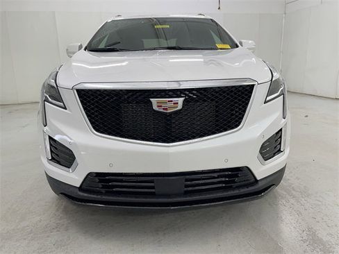 Certified 2025 Cadillac XT5 Sportv w/ Technology Package image 14