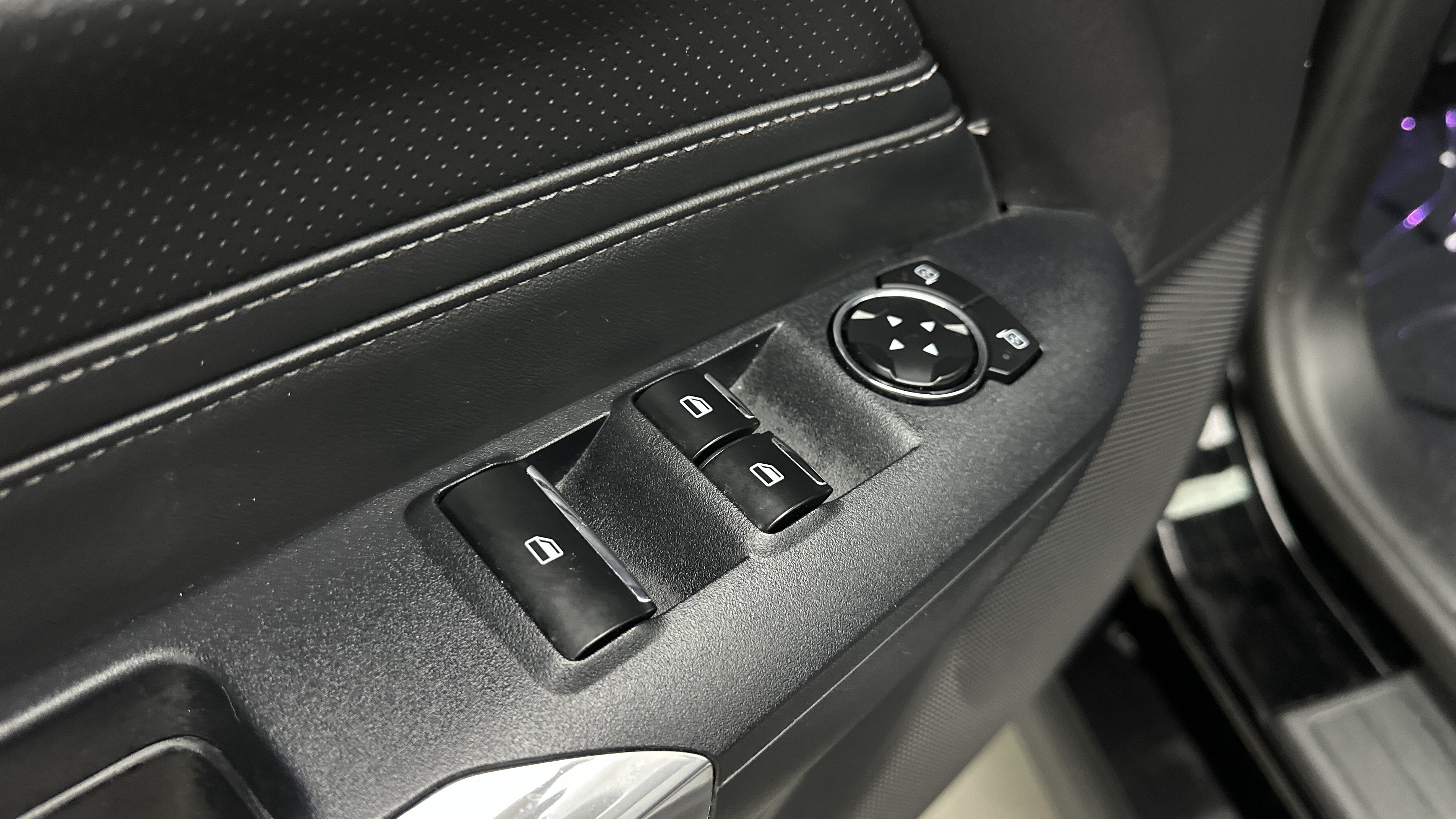 Used 2025 Ford Mustang Premium RWD image 12