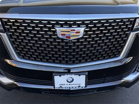 Used 2021 Cadillac Escalade Premium Luxury w/ Driver Assist Tech Package image 38