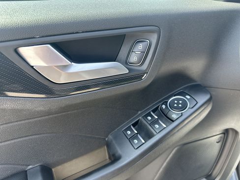 Used 2023 Ford Escape ST-Line w/ Tech Pack #1 FWD image 13