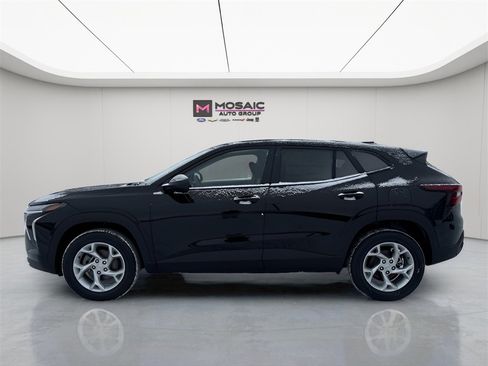 New 2026 Chevrolet Trax LS w/ LS Convenience Package image 4