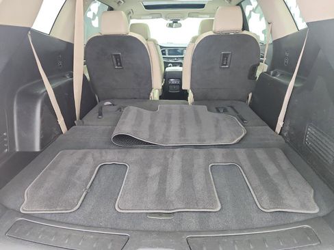 Used 2020 Buick Enclave Essence image 30