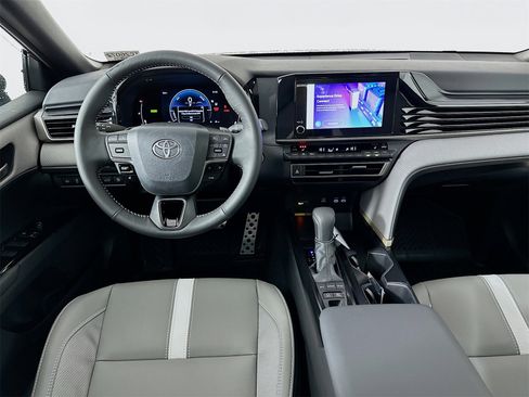 New 2026 Toyota Camry SE image 23