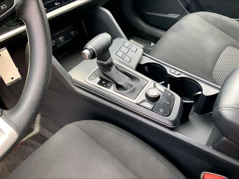 Used 2023 Kia Sportage LX AWD/4WD image 33