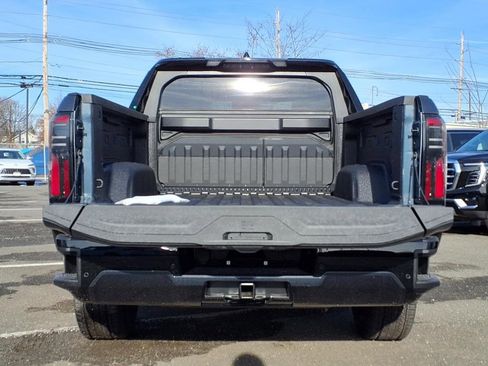 New 2025 GMC Sierra EV Denali image 9