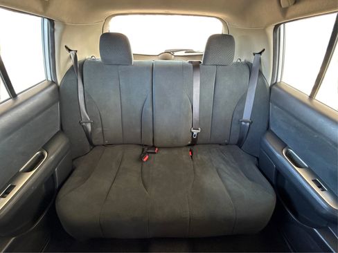 Used 2012 Nissan Versa 1.8 S image 24