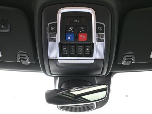Used 2023 RAM 1500 Laramie AWD/4WD image 28