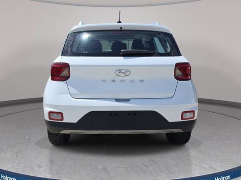 Used 2025 Hyundai Venue SEL FWD image 7