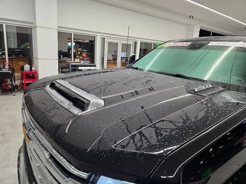 Used 2024 Chevrolet Silverado 2500 LTZ w/ LTZ Plus Package AWD/4WD image 12
