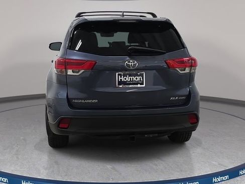 Used 2018 Toyota Highlander XLE AWD/4WD image 7