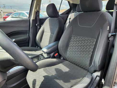 Used 2021 Nissan Kicks SV FWD image 5