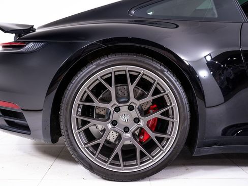 Used 2024 Porsche 911 Carrera S RWD image 15