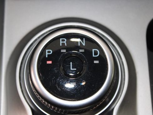 Used 2021 Ford Explorer XLT RWD image 28