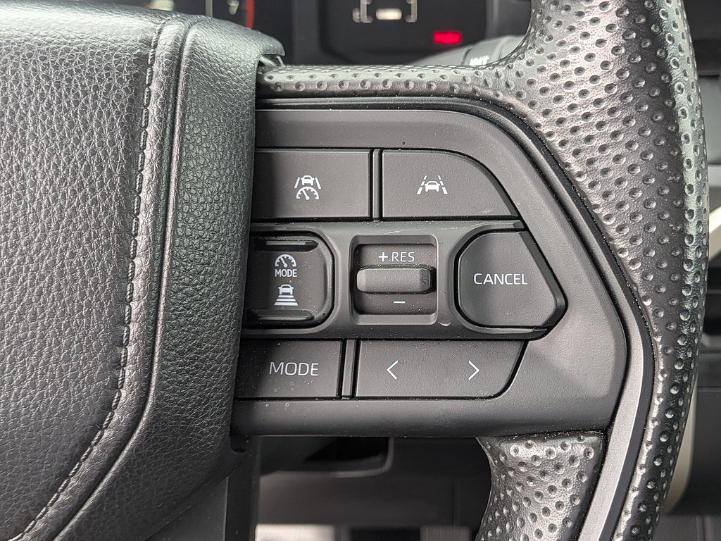 Used 2025 Toyota Tacoma SR5 AWD/4WD image 24