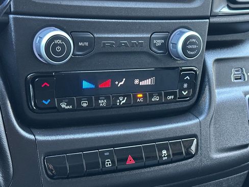 New 2025 RAM ProMaster 2500 w/ Convenience Group image 20
