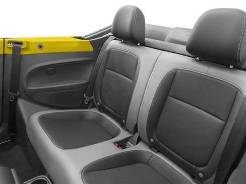 Used 2014 Volkswagen Beetle 2.5 image 12