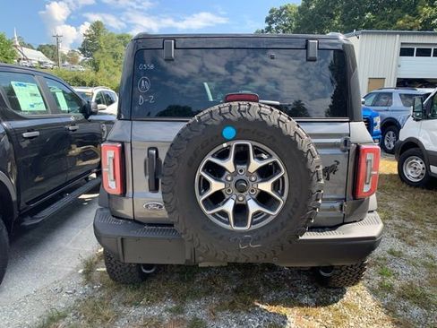 New 2025 Ford Bronco Badlands image 20