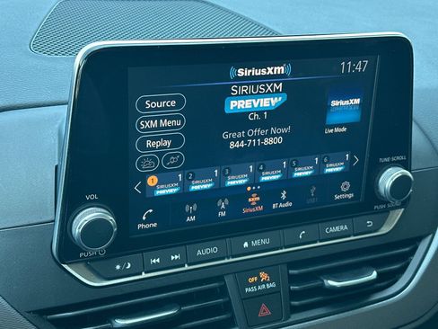 Used 2024 Nissan Altima 2.5 SR FWD image 16