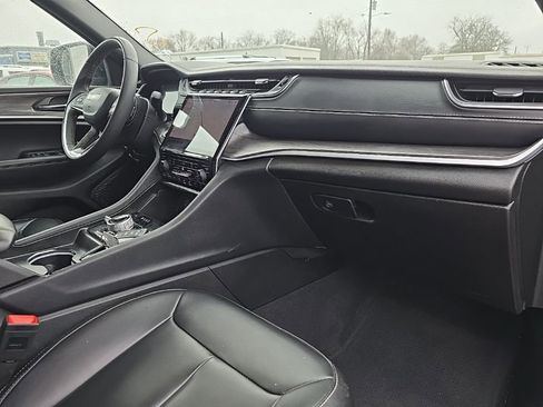 Used 2024 Jeep Grand Cherokee Limited image 52