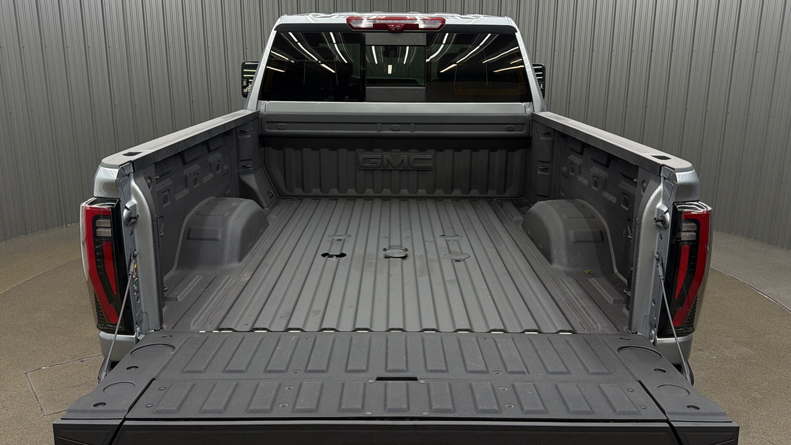 Used 2026 GMC Sierra 2500 AT4X AWD/4WD image 17
