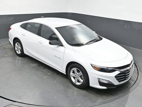 Used 2023 Chevrolet Malibu LS image 31