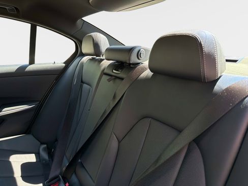 Used 2023 BMW 330i Sedan w/ Driving Assistance Package RWD image 32