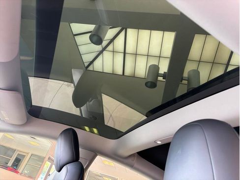 Used 2022 Tesla Model 3 Long Range image 18