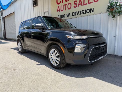 Used 2020 Kia Soul LX FWD image 1