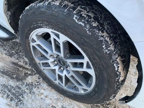 Used 2025 Ford Expedition Active image 12