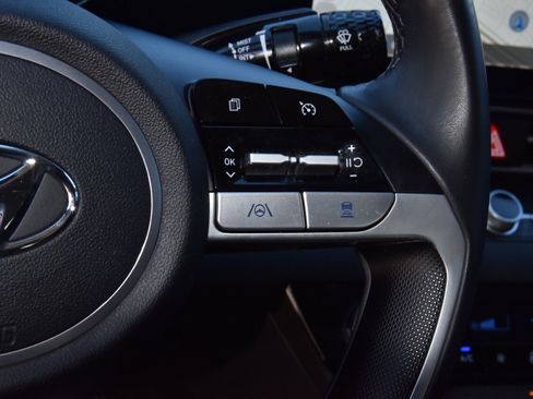 Used 2023 Hyundai Elantra SEL w/ Convenience Package image 23