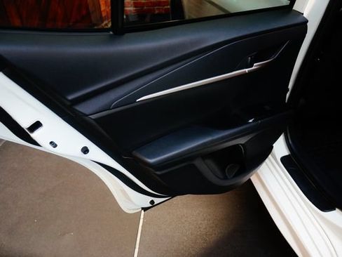 Used 2025 Toyota Camry SE w/ Convenience Package FWD image 37