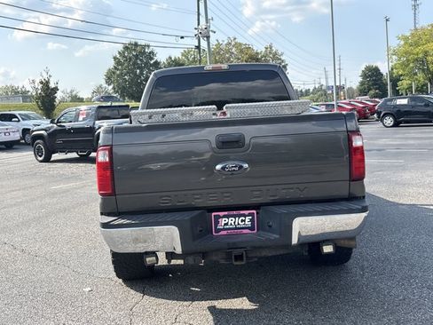 Used 2016 Ford F250 XL w/ Power Equipment Group AWD/4WD image 6