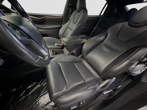 Used 2020 Tesla Model X Long Range image 10