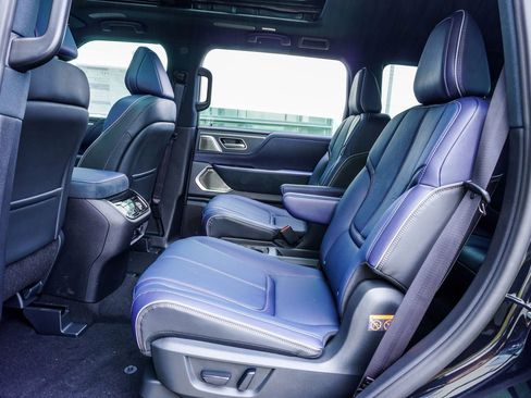 New 2026 INFINITI QX80 4WD image 39
