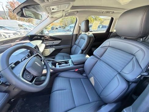 New 2026 Lincoln Nautilus Reserve image 14